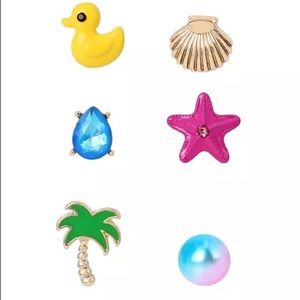 Betsey Johnson 6 mismatch stud earrings